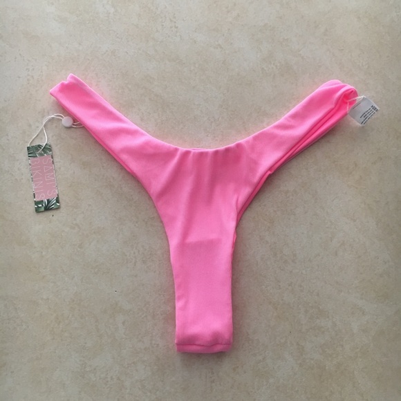 BUNDLE of two pairs of bikini bottoms - Picture 1 of 3